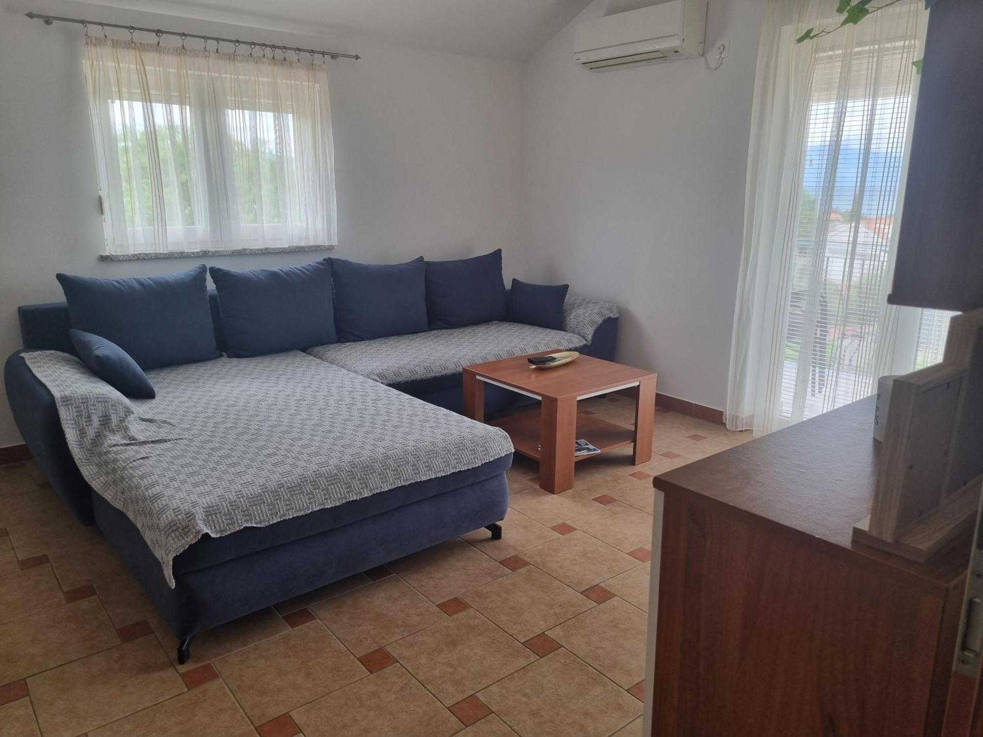 Apartments Jadranka Малинска Екстериор снимка
