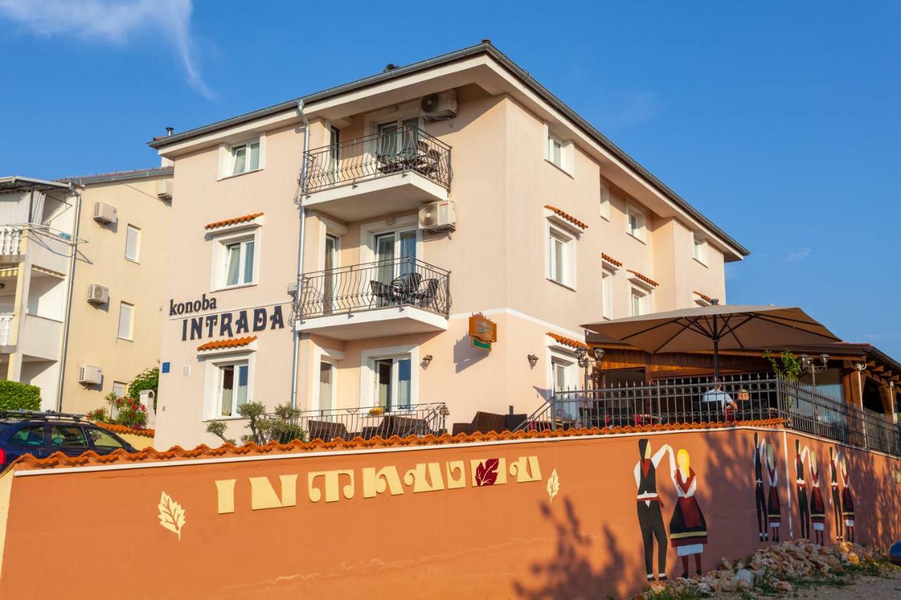 Apartments Jadranka Малинска Екстериор снимка